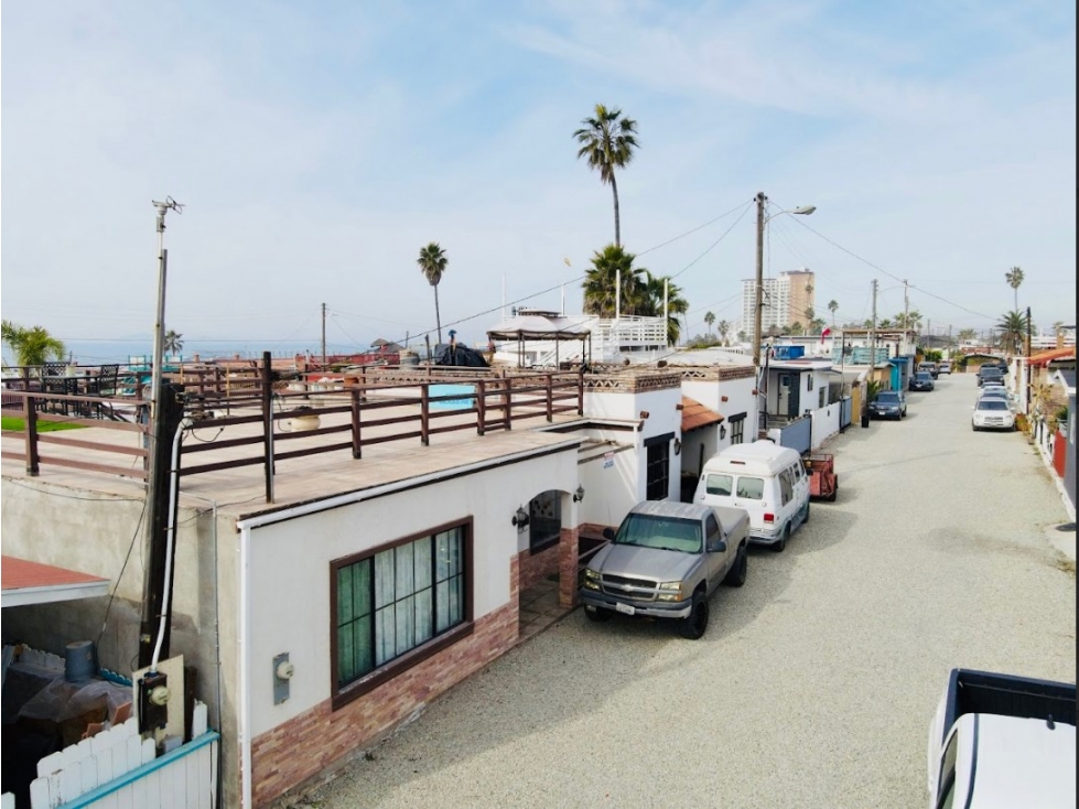 HOUSE FOR SALE IN RENÉ'S RESIDENCIAL, ROSARITO BEACHES - WIDE TERRACE — foto 3