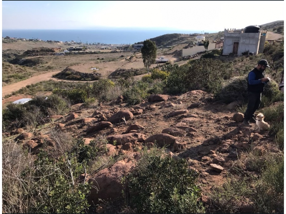 TERRENO DE CASI 600M2 EN VENTA EN LOMAS DE SAN MIGUEL ENSENADA — foto 3