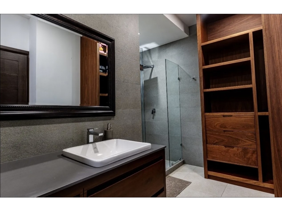 INCREÍBLE CASA DE 4 RECAMARAS EN PLAYA DEL CARMEN EN VENTA - 3