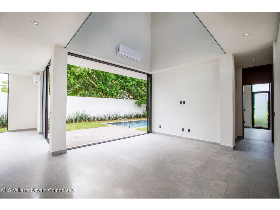 VENTA VILLA MANGO ARQUITECTURA CONTEMPORÁNEA DE 2 PLANTAS EN BUCERIAS — foto 3