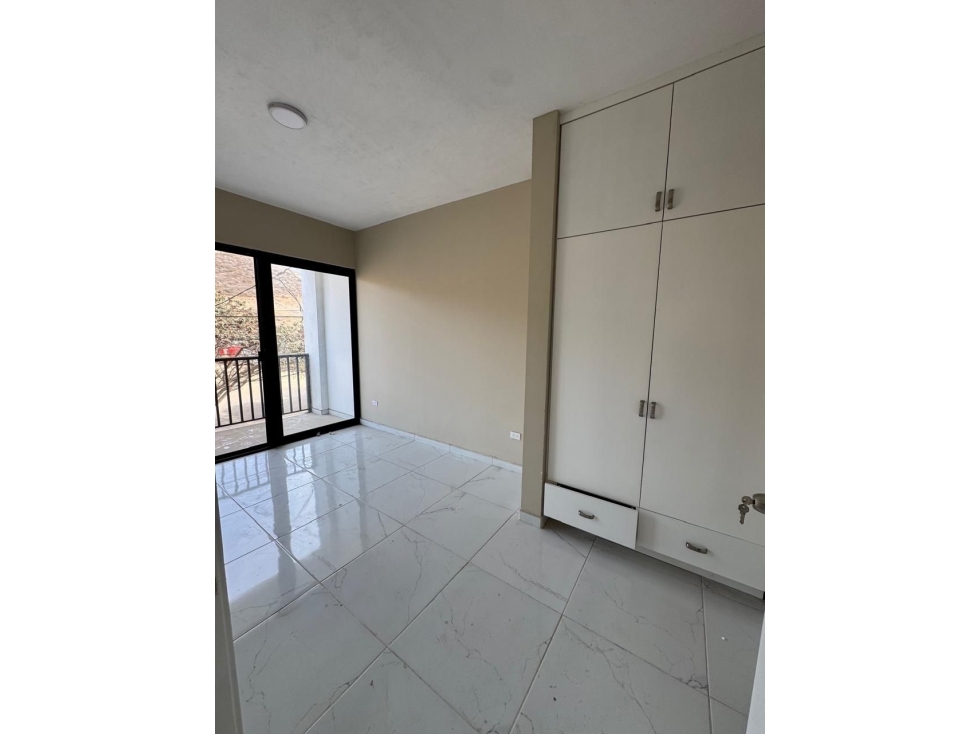RENTO DEPTO NUEVOS CERCA UABC VALLE DORADO VILLA COLONIAL ENSENADA — foto 3