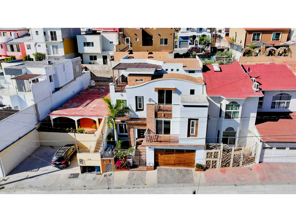 Casa en VENTA Moderna, Ensenada. Vista al Mar, 5 recs con Departamento - 3