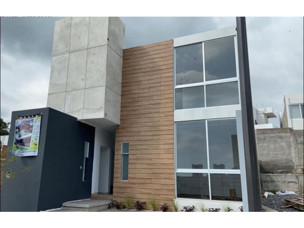 HERMOSA CASA EN VENTA EN ALBATERRA RESIDENCIAL COLIMA — foto 2