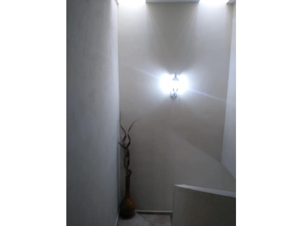 HERMOSA CASA EN ESQUINA EN FRACC. RINCONADA DEL PEREYRA COLIMA — foto 6