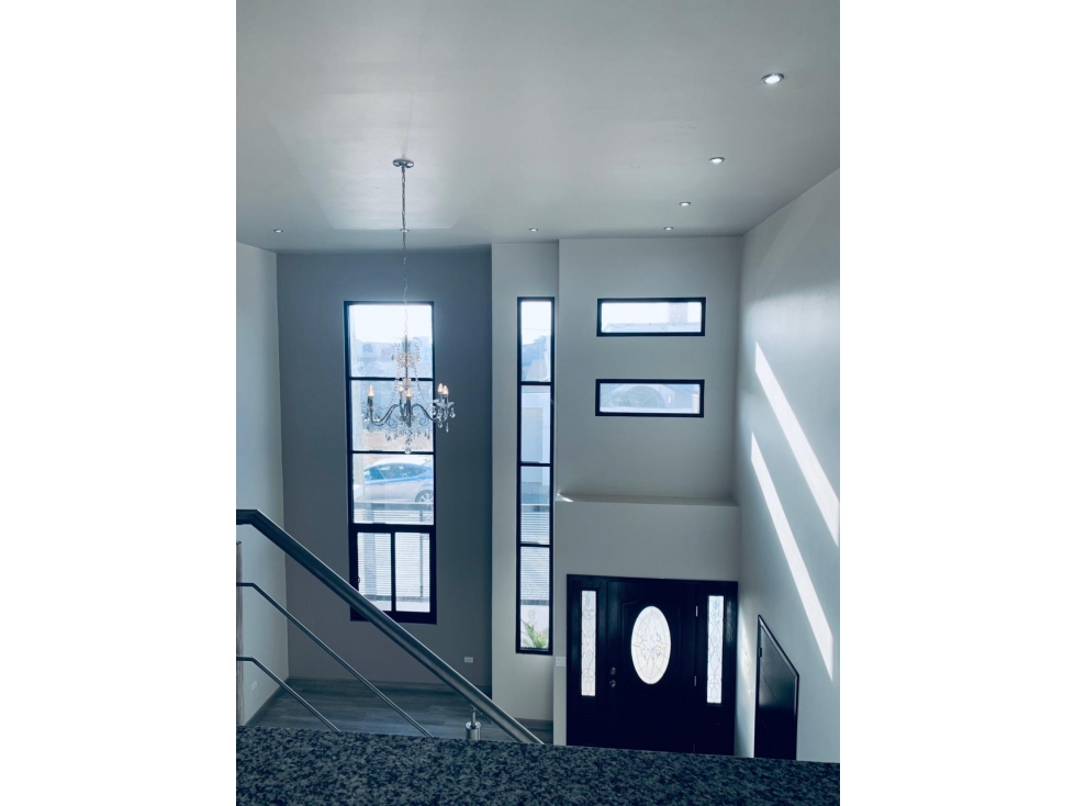 EN VENTA CASA EN VALLE DORADO ATRÁS DEL BOULEVARD ZERTUCHE ENSENADA - 4