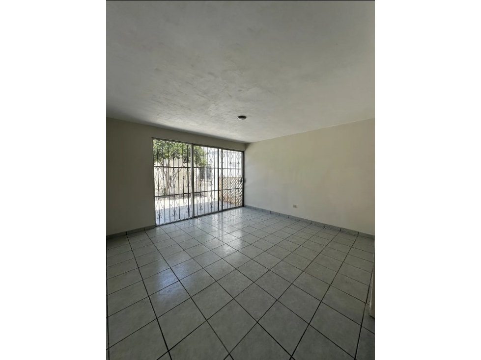 CASA EN RENTA OTAY CONSTITUYENTES CERCA DE LA LÍNEA, UABC, ALTA BRISA — foto 4