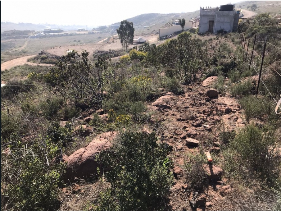 TERRENO DE CASI 600M2 EN VENTA EN LOMAS DE SAN MIGUEL ENSENADA — foto 4