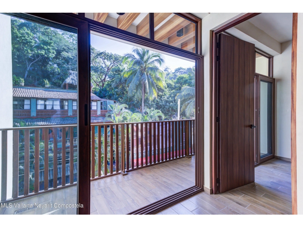 CONDOMINIO EN VENTA EN EL CENTRO DE SAYULITA DE 2 RECAMARAS - 4