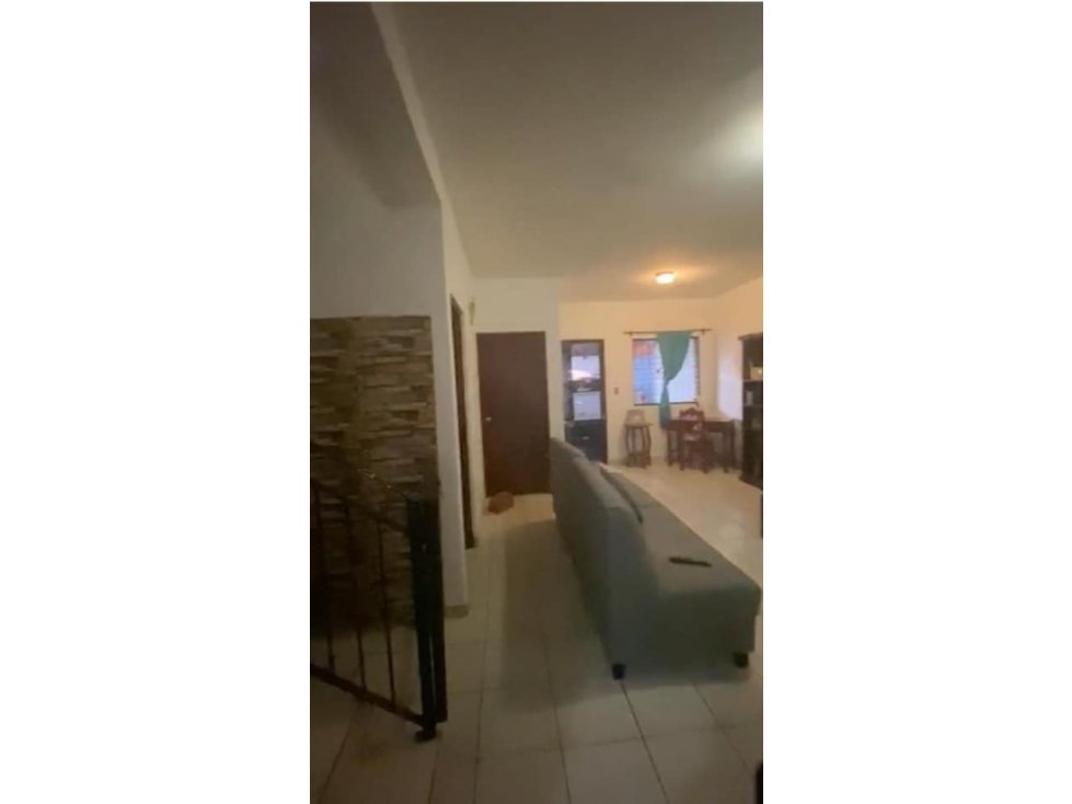 BONITA CASA EN VENTA EN FRACC. LOS ALMENDROS, VILLA DE ALVAREZ COLIMA - 5