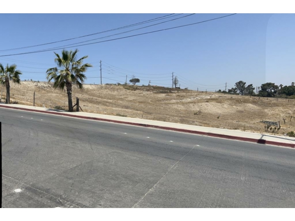 TERRENO EN VENTA IDEAL PARA DESARROLLO O PLAZA COMERCIAL TIJUANA - 3
