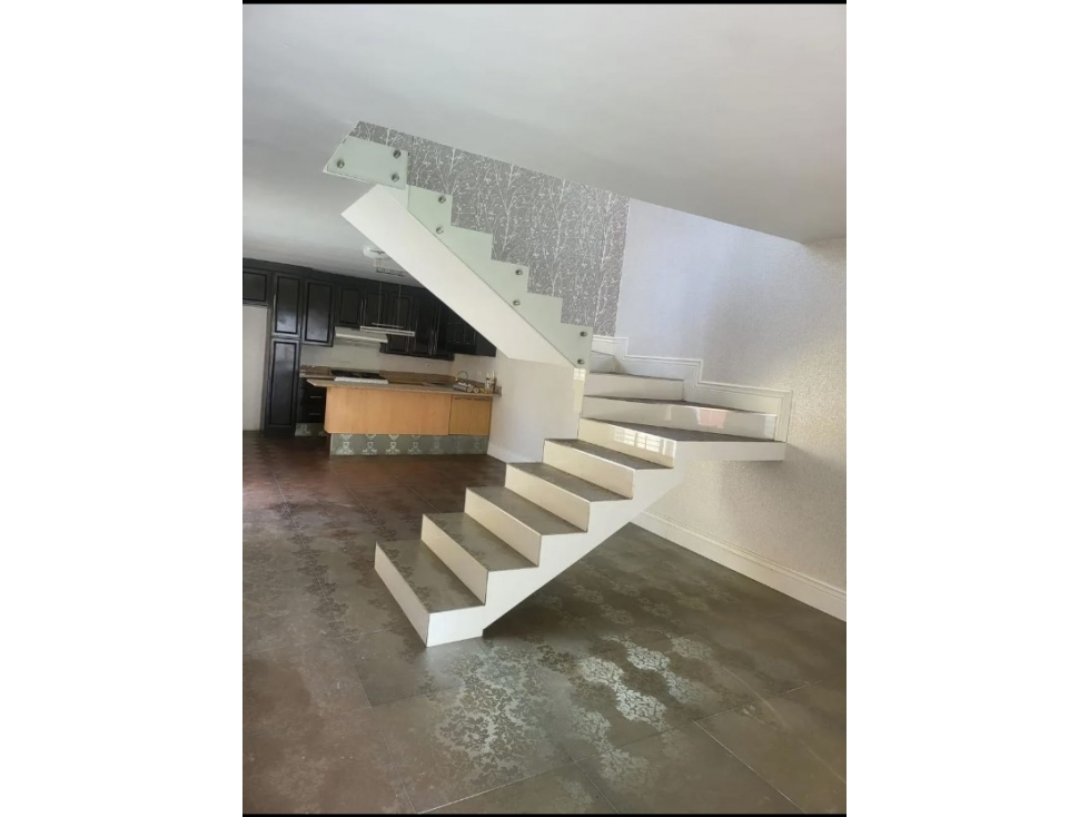 SE RENTA CASA EN LA PERLA RESIDENCIAL EN PLAYAS DE TIJUANA — foto 5
