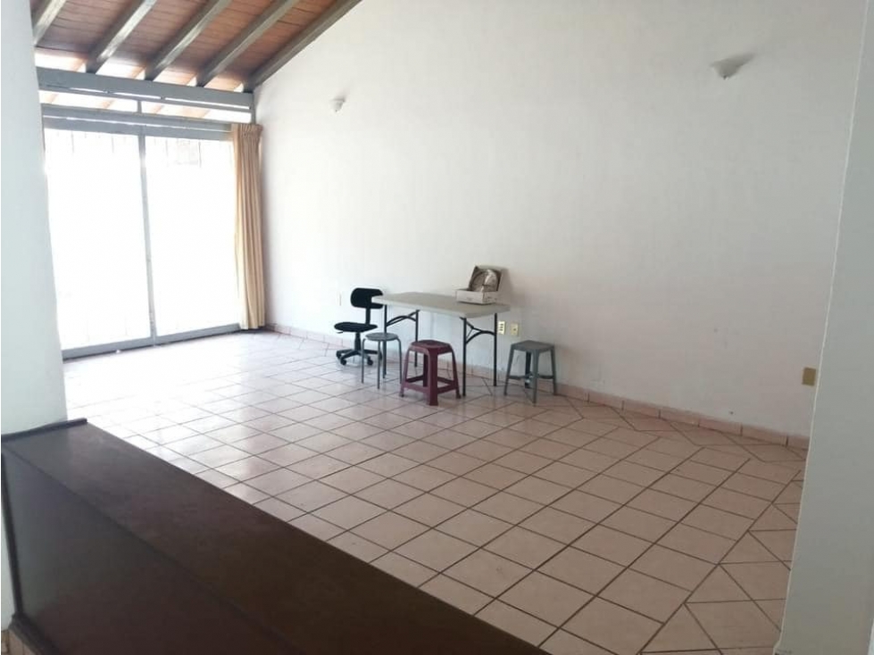 BONITA CASA EN VENTA EN LOMAS DE CIRCUNVALACION (ZONA DORADA) COLIMA — foto 6