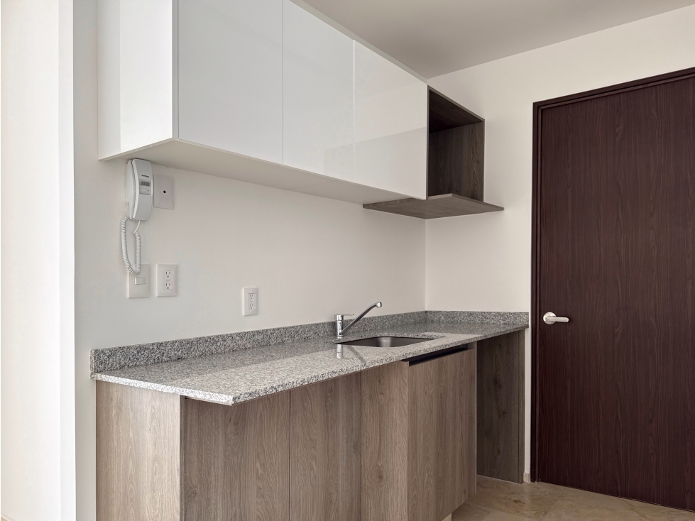 DEPTO EN VENTA EN TORRE ZÉNTRAL, ZAPOPAN, CERCA DE ANDARES, PISO 21 - 6