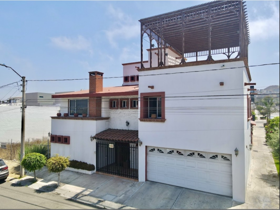 CASA EN VENTA EN ESQUINA, PLAYAS DE TIJUANA AMPLIA, CON VISTA AL MAR — foto 5