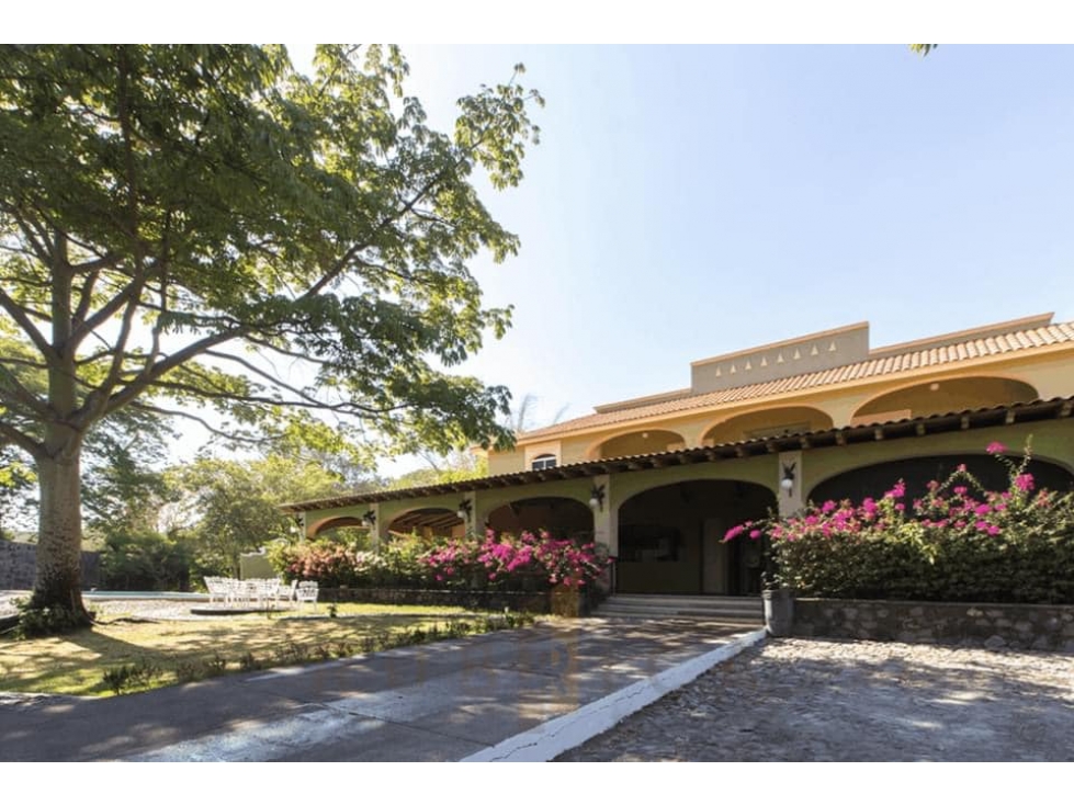 MARAVILLOSA FINCA EN VENTA EN COLINAS DE LA JOYA EL CHIVATO COLIMA - 3