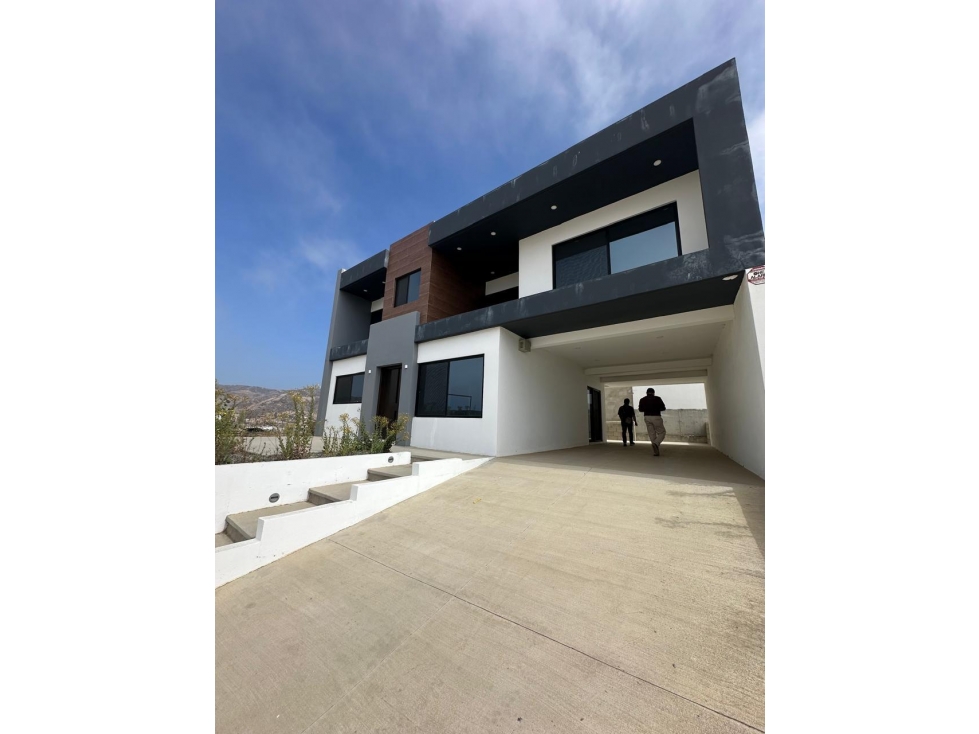 VENTA DE RESIDENCIA CON VISTA AL MAR EN COLINAS DEL SAUZAL ENSENADA - 1