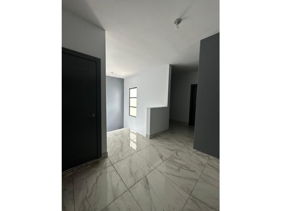 VENTA DE RESIDENCIA CON VISTA AL MAR EN COLINAS DEL SAUZAL ENSENADA - 2