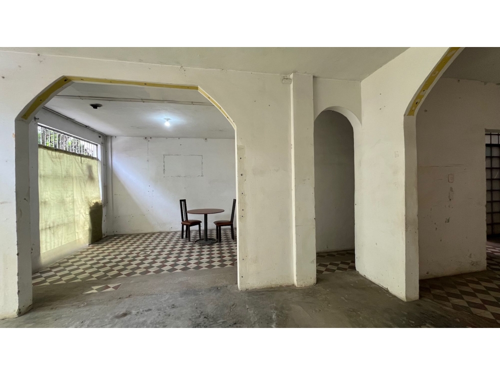 VENTA DE LOCAL COMERCIAL SECTOR CENTRO SIN VECINOS AL FRENTE PEREIRA — foto 3
