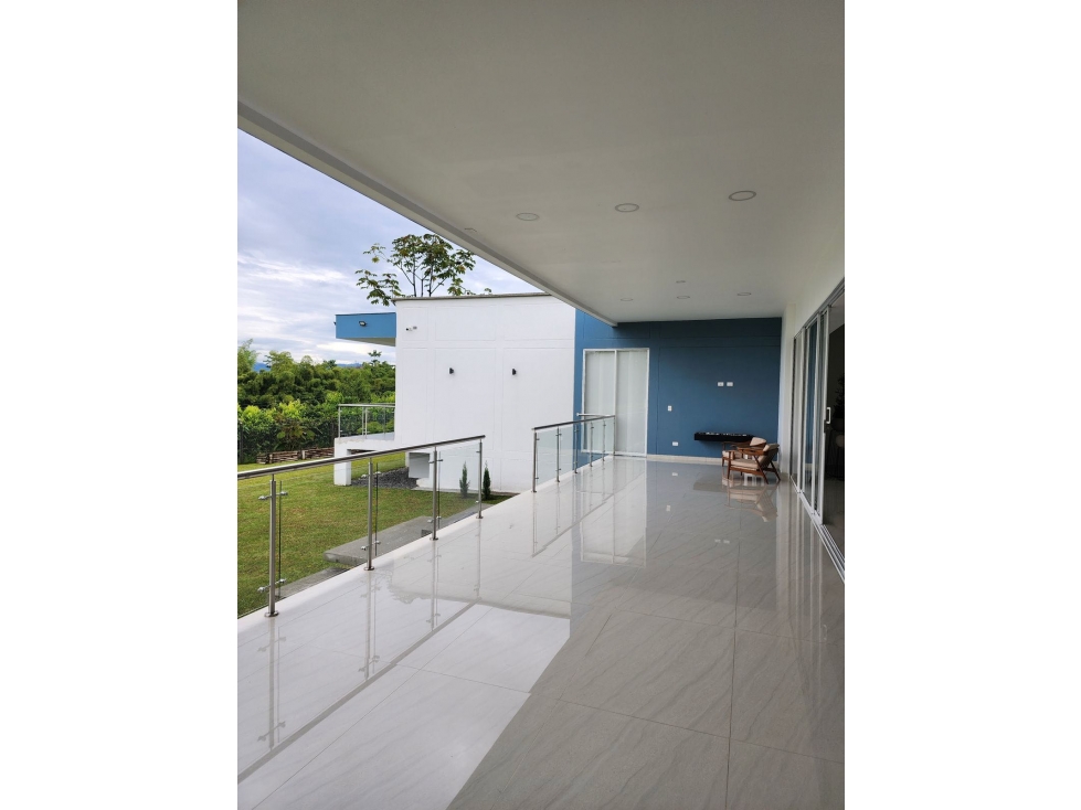 VENTA DE HERMOSA CASA CAMPESTRE SECTOR LA CASONA VIA ARMENIA-PEREIRA — foto 4