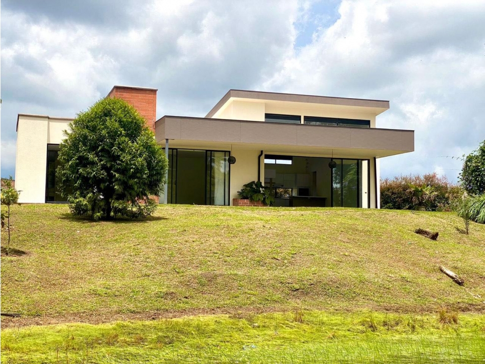 OPORTUNIDAD VENTA DE CASA CAMPESTRE VIA ARMENIA - PEREIRA