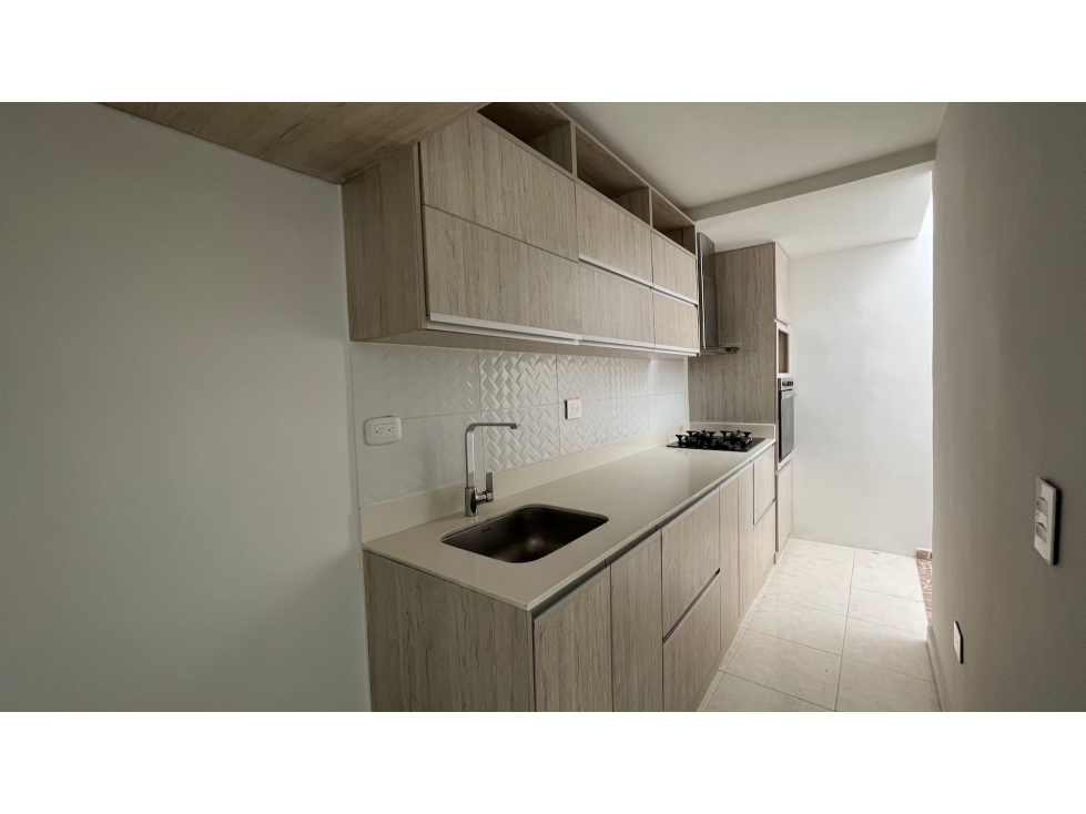 VENTA DE HERMOSA CASA REMODELADA EN QUINTAS DE BUENAVISTA DOSQUE — foto 5