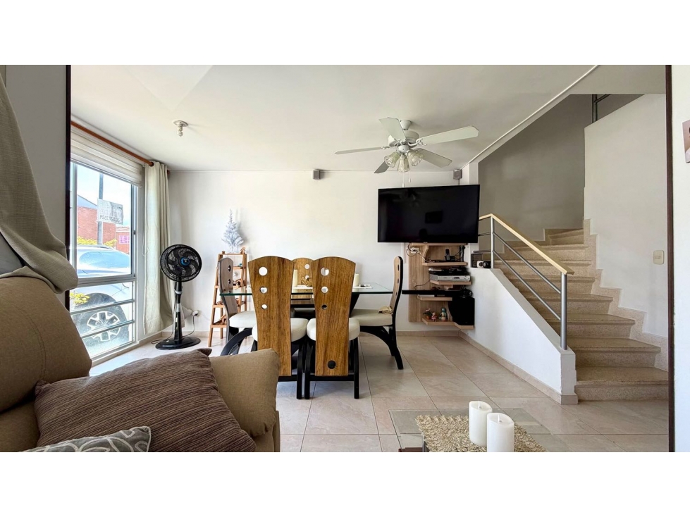 SE VENDE HERMOSA CASA MEDIANERA SECTOR GALICIA PEREIRA — foto 3