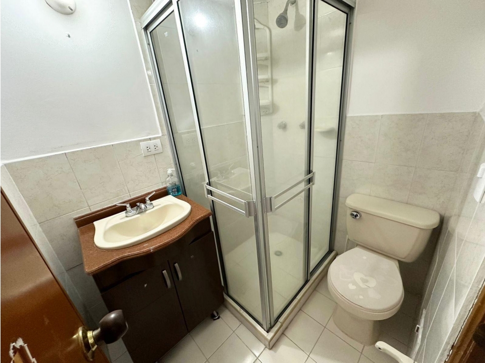 VENTA DE CASA MEDIANERA REMODELADA SECTOR MERCASA PEREIRA - 6