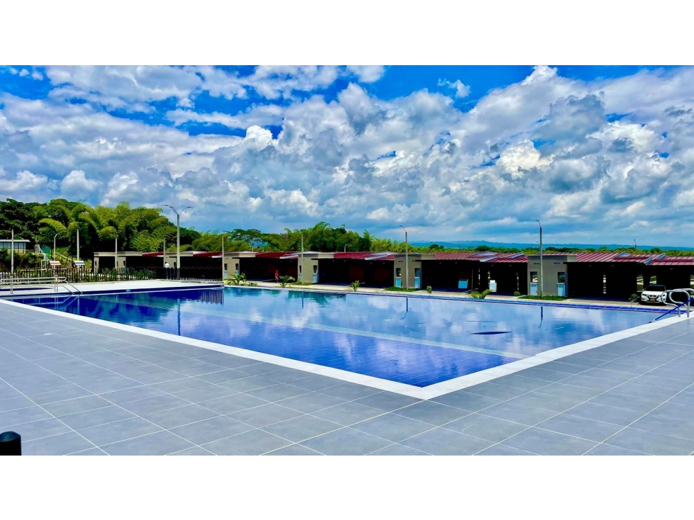VENTA DE CASA SIN VECINOS ATRAS SECTOR GALICIA PEREIRA