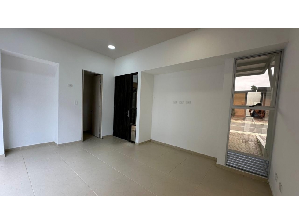 OPORTUNIDAD VENTA DE CASA SIN VECINOS AL FRENTE SECTOR GALICIA PEREIRA — foto 6