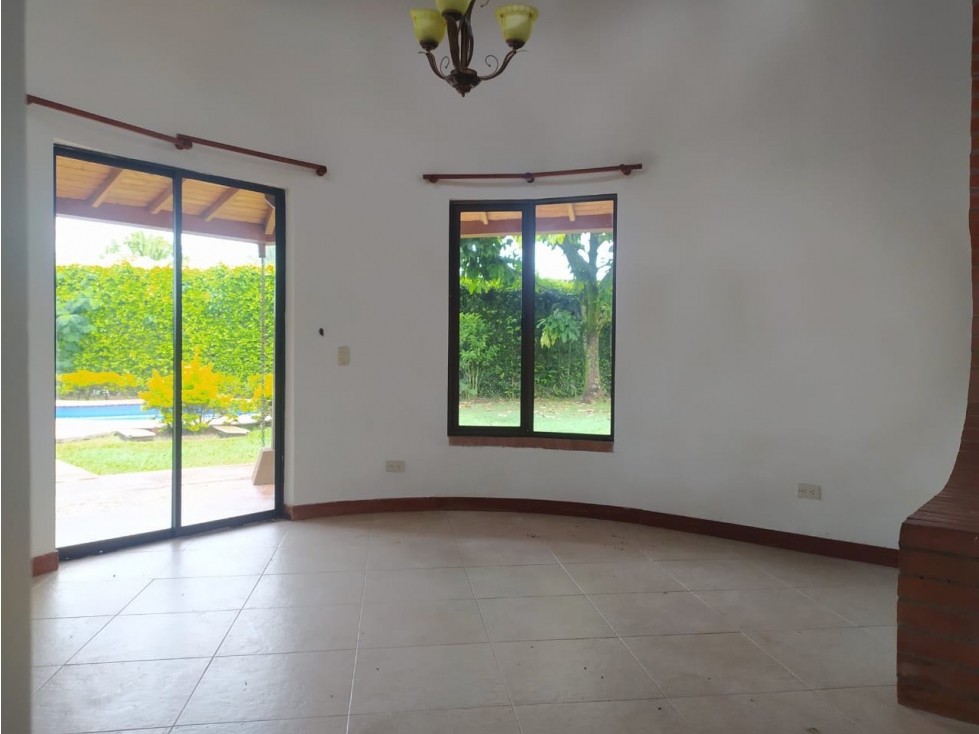 SE VENDE HERMOSA CASA CAMPESTRE SECTOR PUEBLITO CAFETERO PEREIRA — foto 2