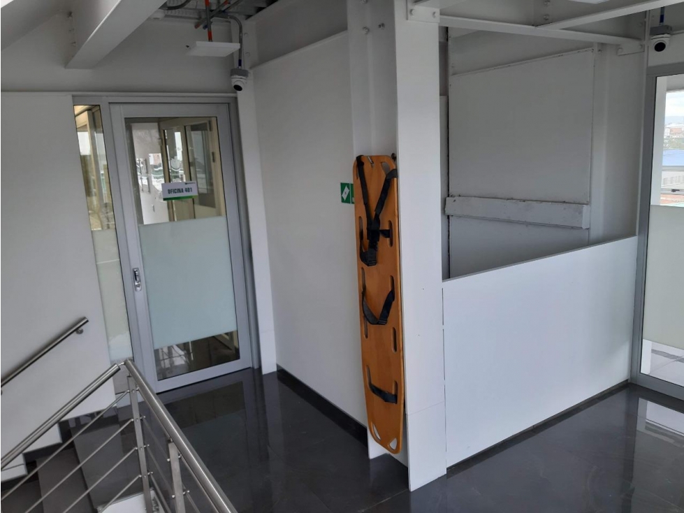 SE VENDE EDIFICIO PARA OFICINAS PRADERA -BOGOTA — foto 2