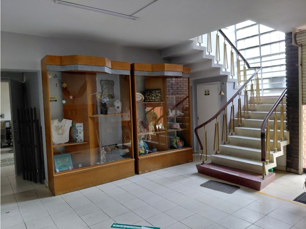 Vendo o Arriendo casa uso institucional-comercial Quinta Camacho   