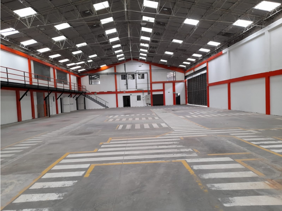 Vendo RENTANDO Bodega en Fontibón — foto 2