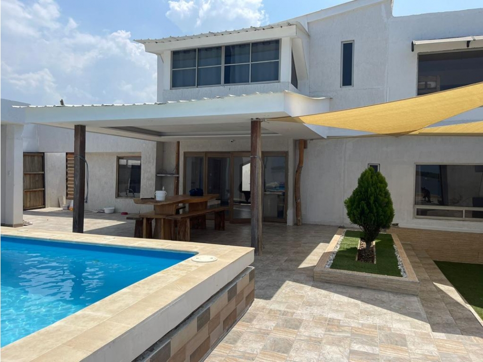 CASA EN LA PLAYA FRENTE AL CARIBE EN CARTAGENA DE INDIAS - 1