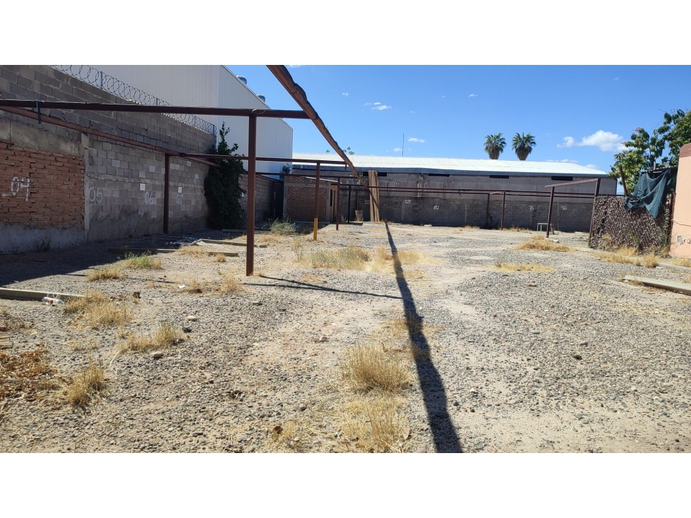 TERRENO CON CONSTRUCCION EN VENTA, COLONIA SAN BENITO EN HERMOSILLO