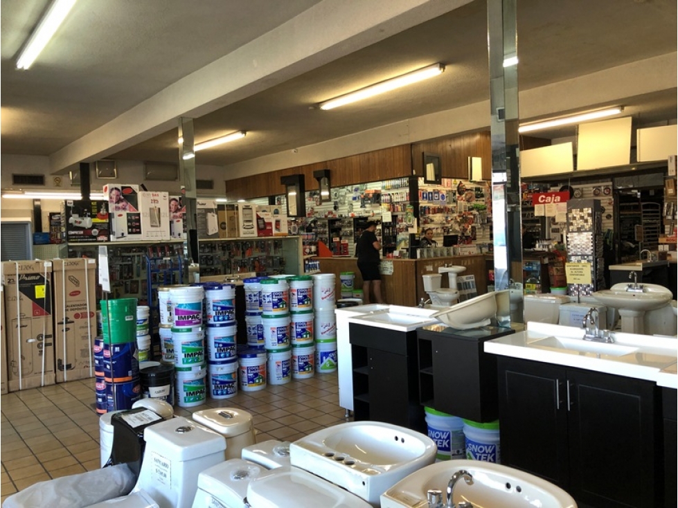 LOCAL COMERCIAL CON AMPLIA BODEGA EN PERIFERICO NORTE. - 3