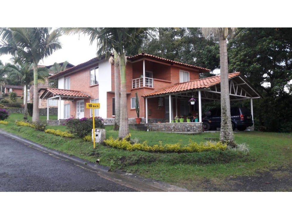 VENTA CASA CAMPESTRE URBANIZACION LOS URAPANES KM 7 ARMENIA-PEREIRA - 1