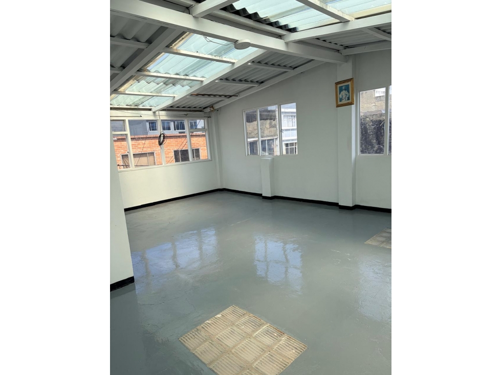 Bodega en venta ubicado en La Estrada