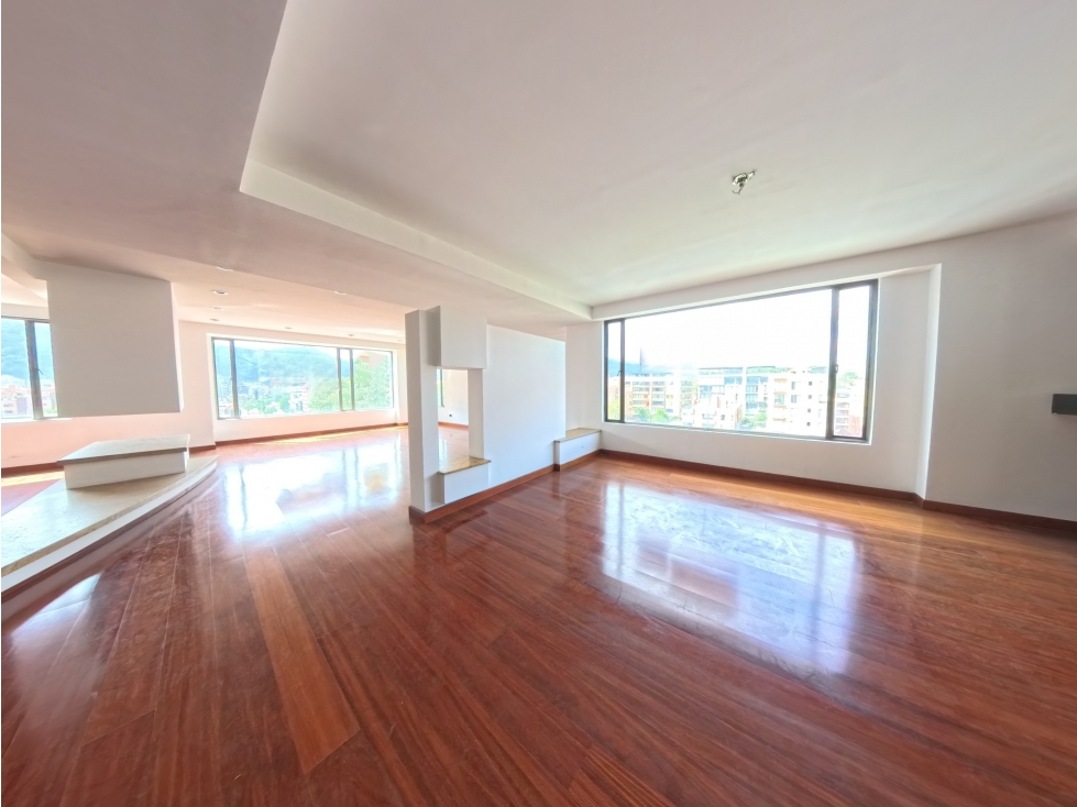 Santa Barbara occidental Penthouse Dúplex en venta 340 m²+ terraza,