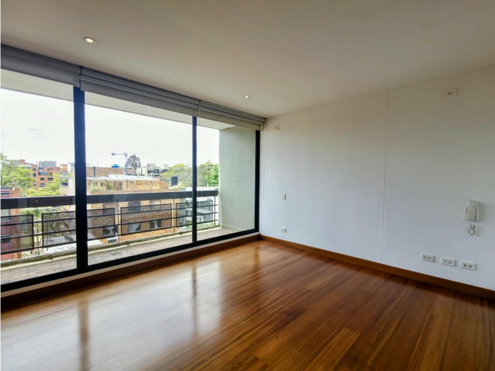Apartamento Dúplex en alquiler ubicado en Antiguo Country — foto 3