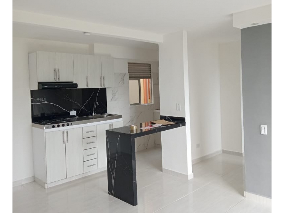 Apartamento en venta con vista panorámica, piscina y gimnasio, Ibagué