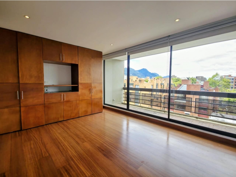 Apartamento Dúplex en alquiler ubicado en Antiguo Country — foto 2