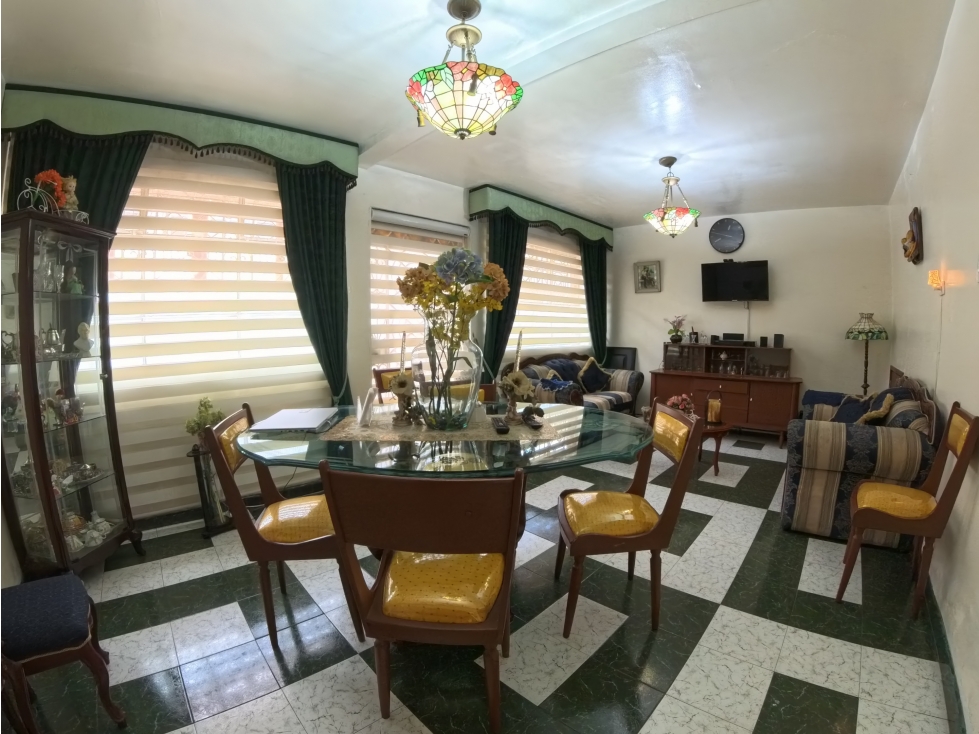 Casa Amplia en venta, Bogotá, barrio Olaya Herrera — foto 2