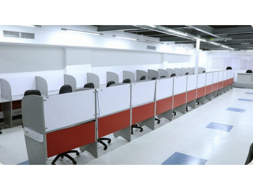 Venta de oficina call center Ubicado en Chapinero 570 M2