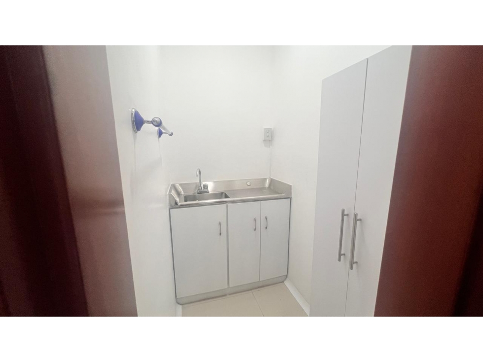 Consultorio en alquiler ubicado en La Calleja — foto 5