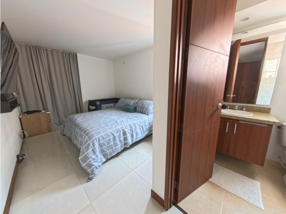 Apartamento en venta en la Felicidad 108m2 + balcon — foto 3