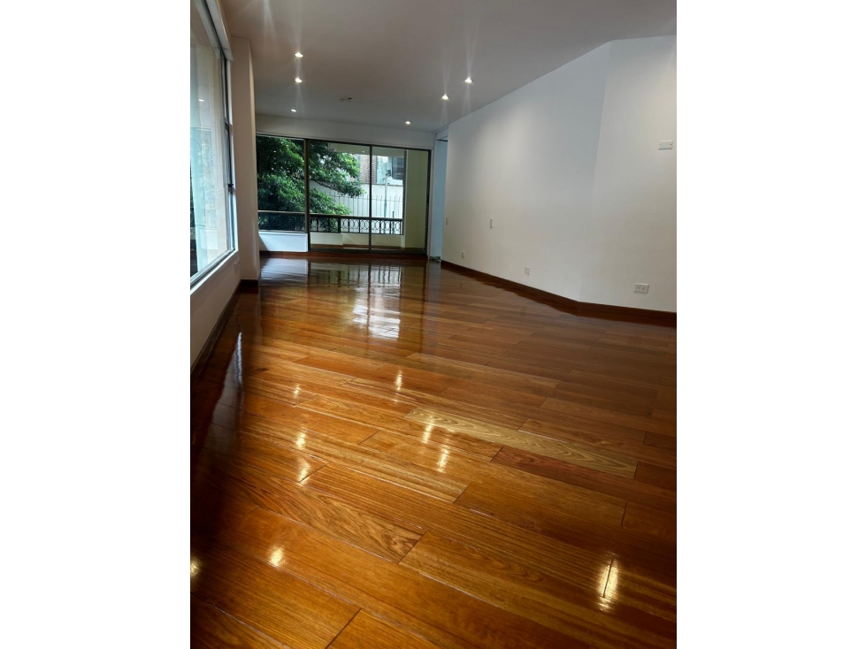 Apartamento en venta ubicado El Nogal — foto 2