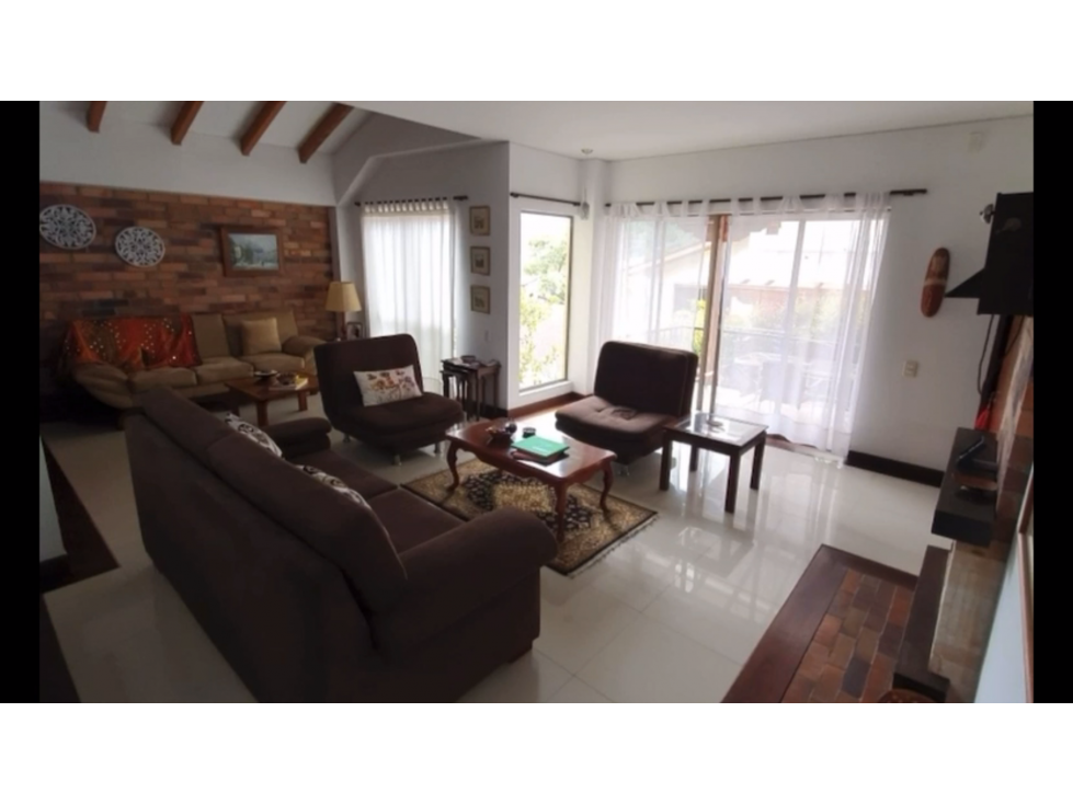 Casa en conjunto exclusivo en Manizales 235 m² + terraza — foto 4
