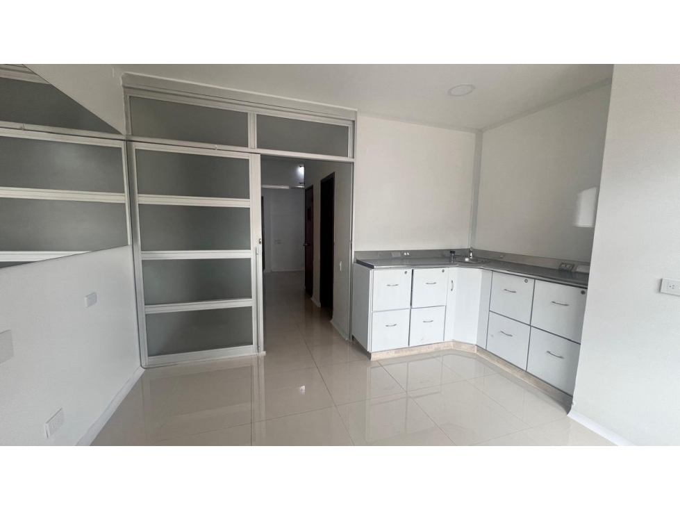 Consultorio en alquiler ubicado en La Calleja — foto 2
