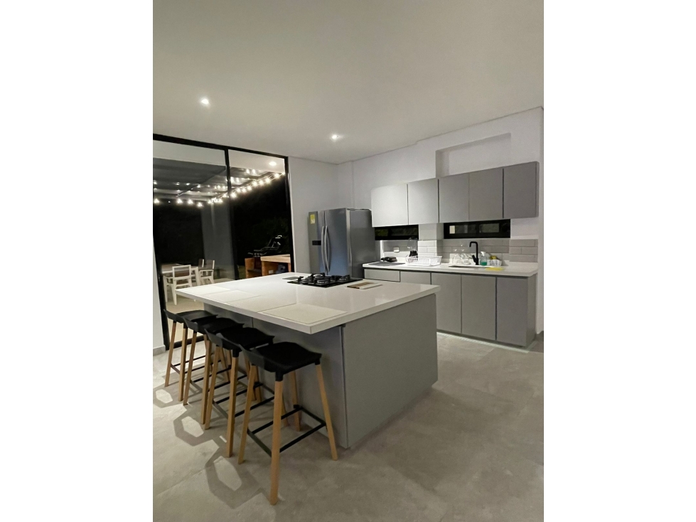 Casa moderna con piscina en condominio 220 m² Ricaurte,Girardot — foto 4